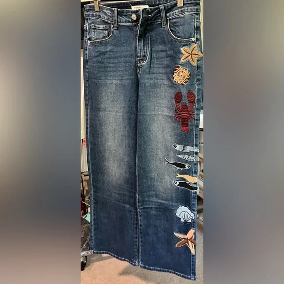 High End Boutique Embroidered Denim Jeans with Lobster and Fish Design - Picture 8 of 16